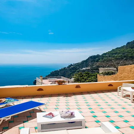 Apartment In Positano Near Stunning Beach *
