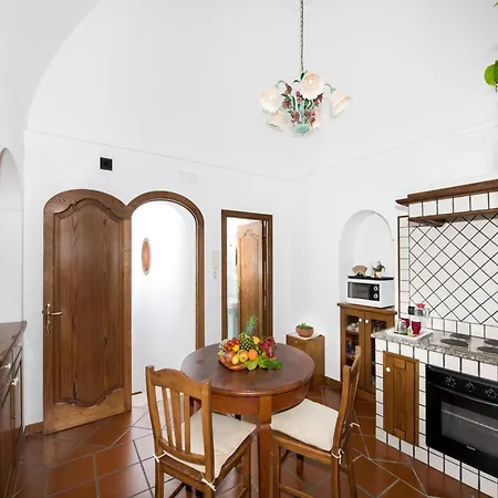 Apartment Apartment In Positano Near Stunning Beach Positano
